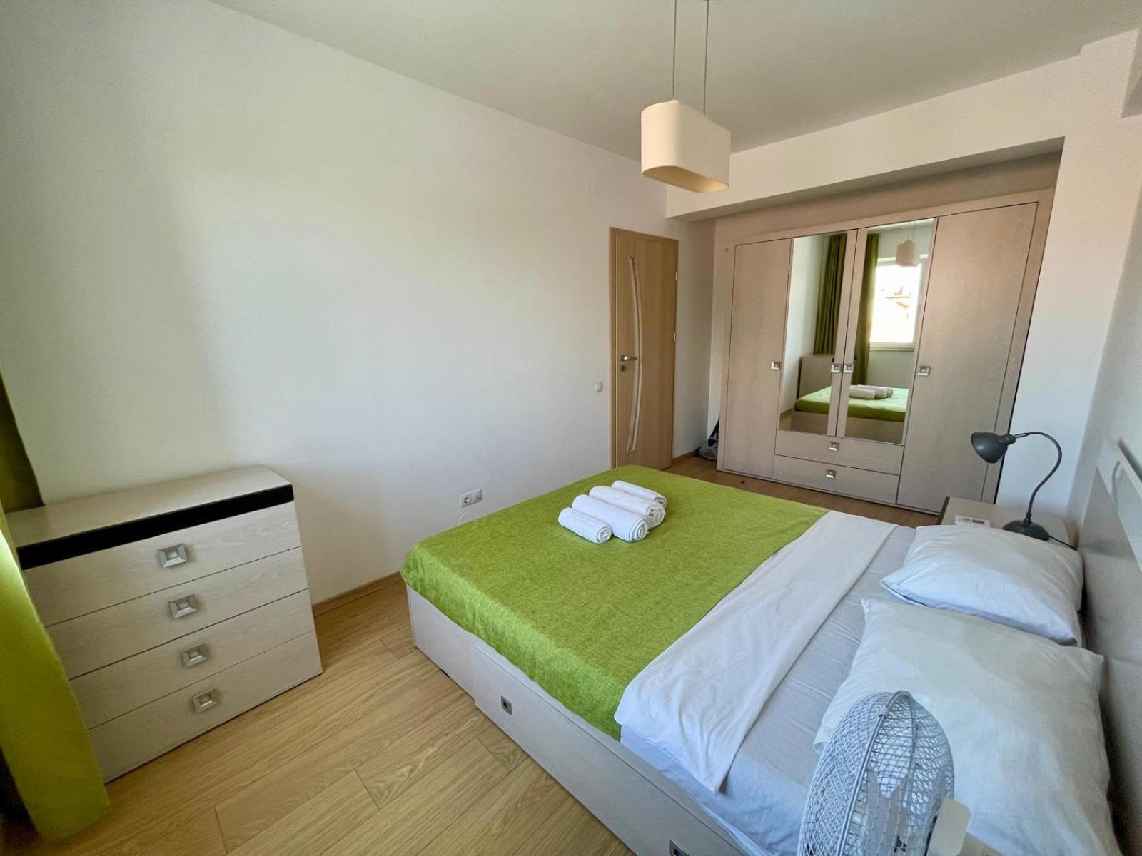 Yamaluxe Apartments - Between The Lakes - Close To Iulius Mall Cluj-Napoca Ngoại thất bức ảnh