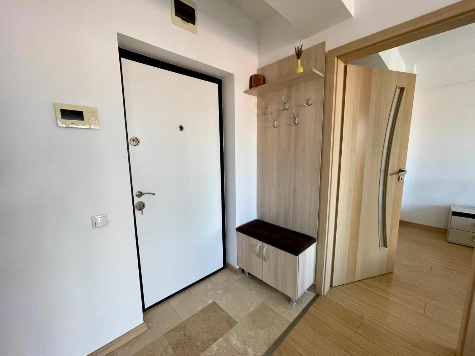 Yamaluxe Apartments - Between The Lakes - Close To Iulius Mall Cluj-Napoca Ngoại thất bức ảnh