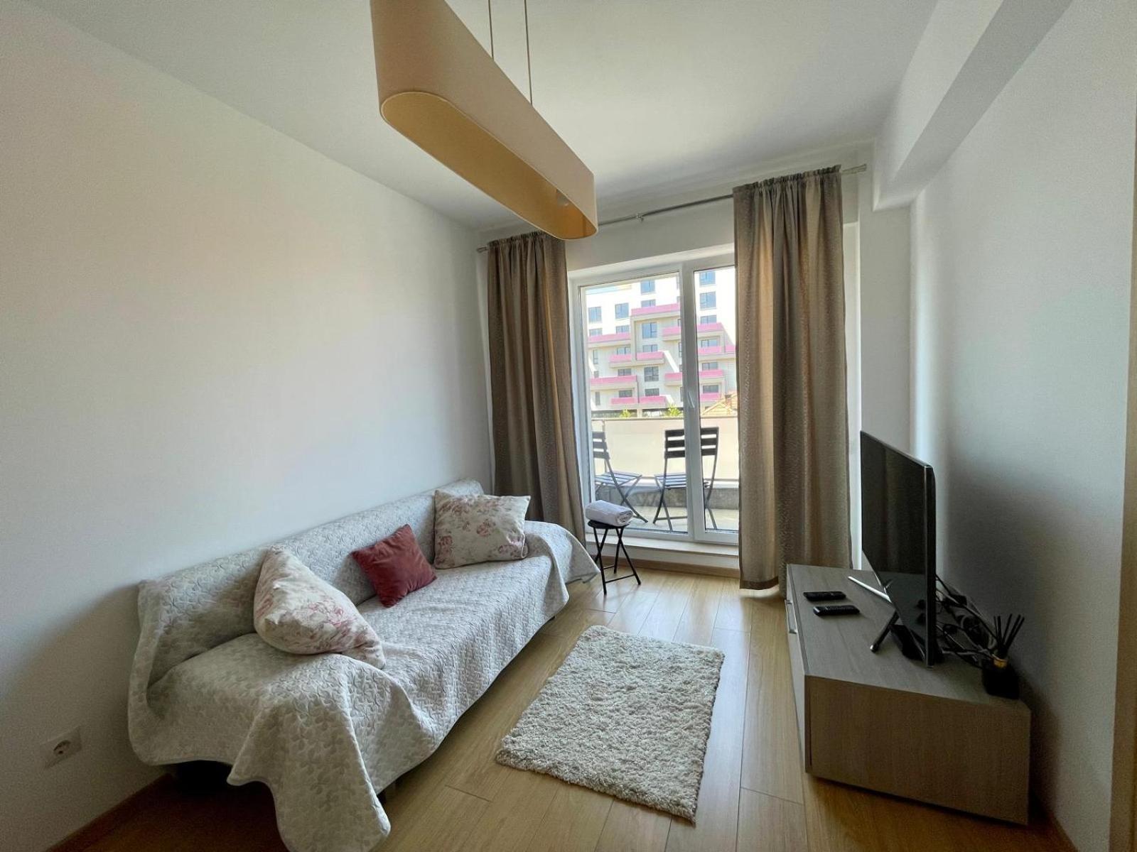 Yamaluxe Apartments - Between The Lakes - Close To Iulius Mall Cluj-Napoca Ngoại thất bức ảnh