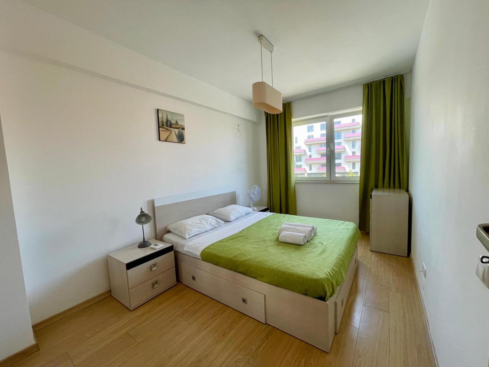 Yamaluxe Apartments - Between The Lakes - Close To Iulius Mall Cluj-Napoca Ngoại thất bức ảnh